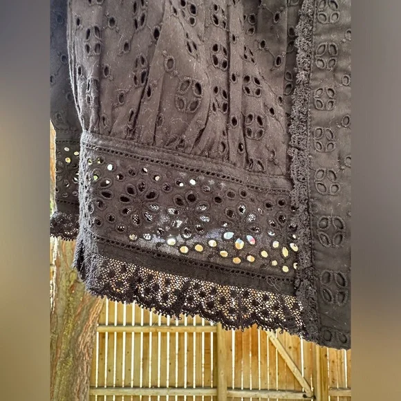 J. Crew NWT Eyelet Cropped Top Blouse Lace Covered Buttons BLACK medium - Picture 6 of 16